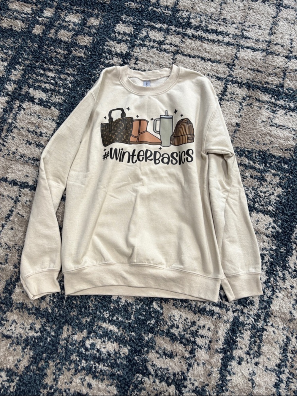 NWOT Sweatshirt adult small -small petite
Fun designer like never worn